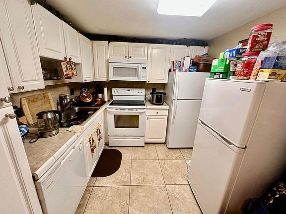 4th image of 1505 CRESCENT Circle #A12