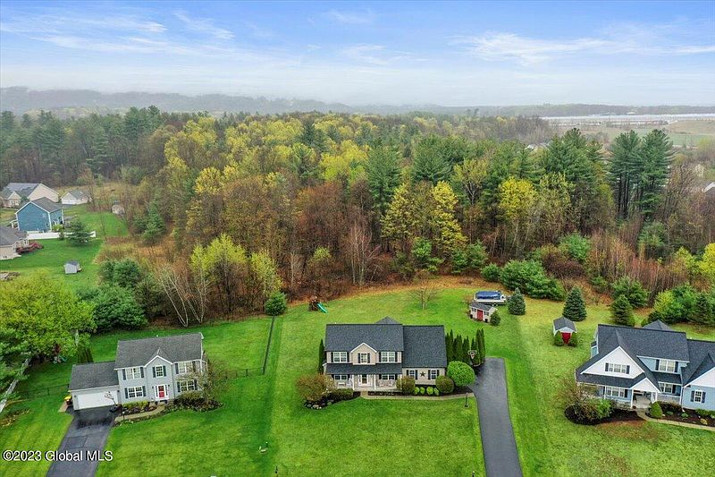 2nd image of 23 Peach Tree Lane