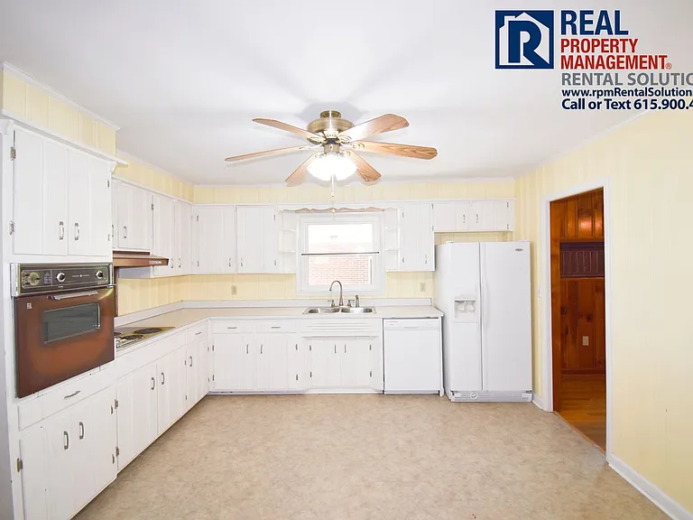 1460 Compton Rd — Photo 10