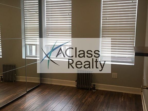 4th image of 3074 37th St APT 2R