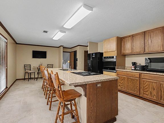 3rd image of 3614 Garrison Rd
