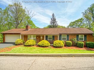 1113 Montrose Dr, South Charleston, WV