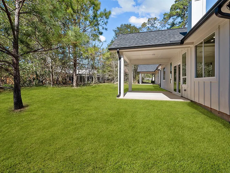 28407 Champion Oaks Dr — Photo 30