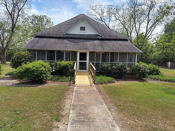 This is a beautiful home...look inside even includes a brand new ramp