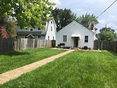 3rd image of 101 E Norman Ave