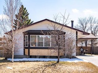 1523 N 110th Ave SW, Calgary, AB T2W 0E2