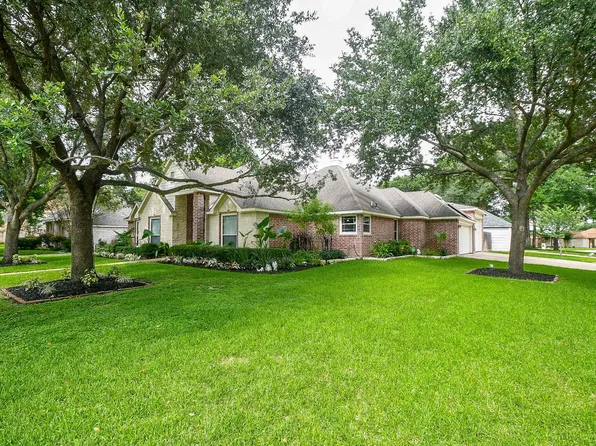9102 S Pass Ln, Houston, TX 77064