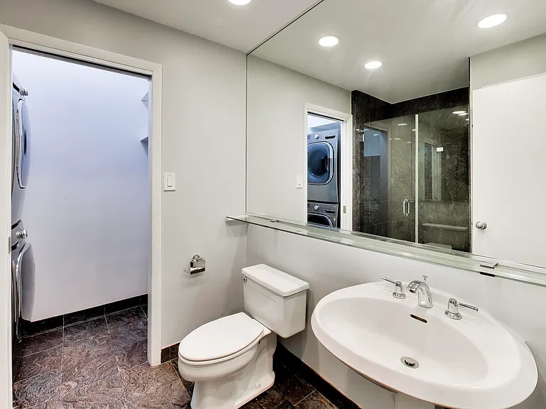171 W Goethe St #B — Photo 7
