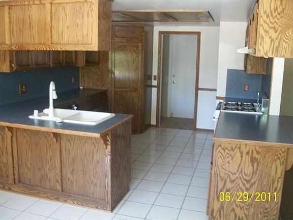 4th image of 16823 Ponca St