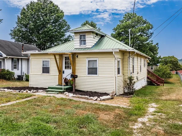 506 Hugh St, Parkersburg, WV 26101