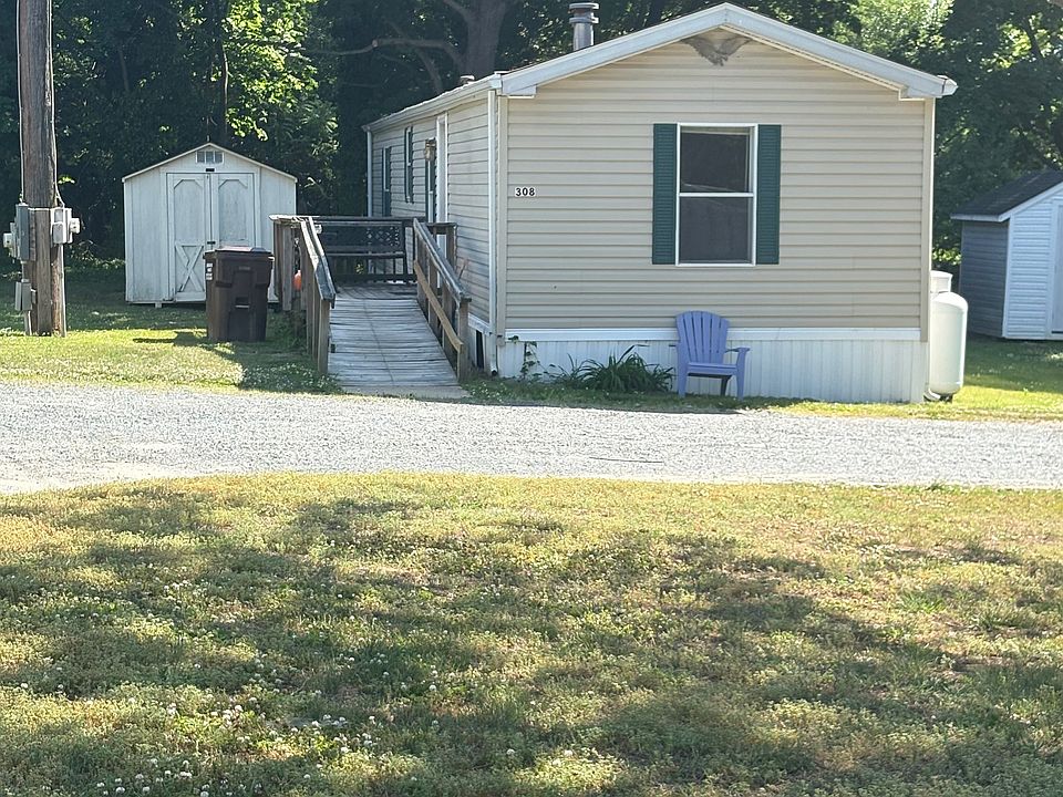 1st image of 308 Hammond St