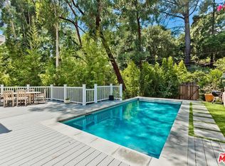 2435 E Horse Shoe Canyon Rd, West Hollywood, CA 90046