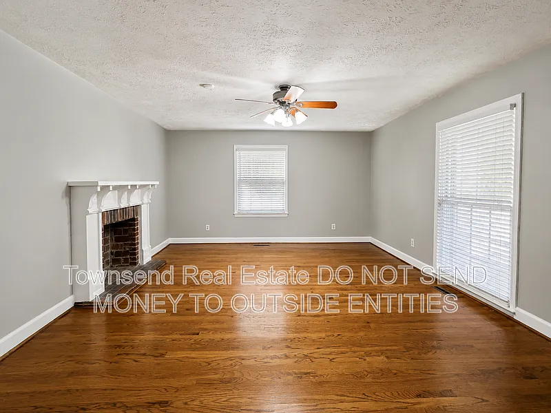5 bed, 3.0 bath, 3776 sqft, $3,045 — Photo 4