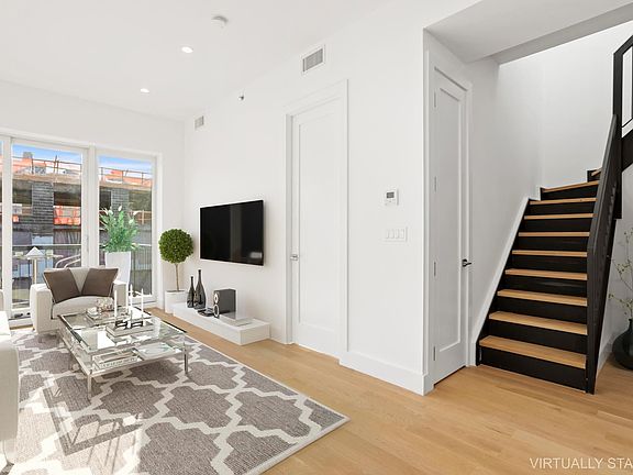 4th image of 5-26 47th Ave #3B