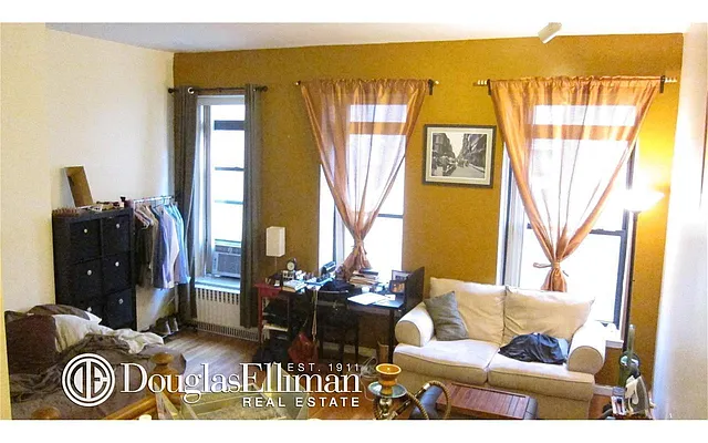 Rented by Douglas Elliman | media 16