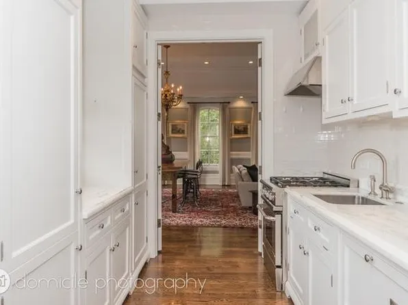 334 W Menomonee St APT 301, Chicago, IL 60614