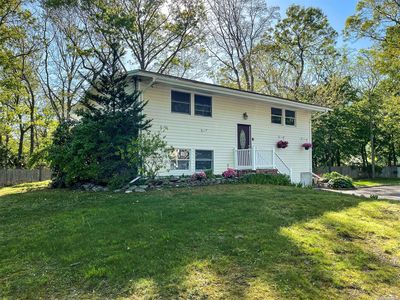 442 Old Town Road, East Setauket, NY, 11733