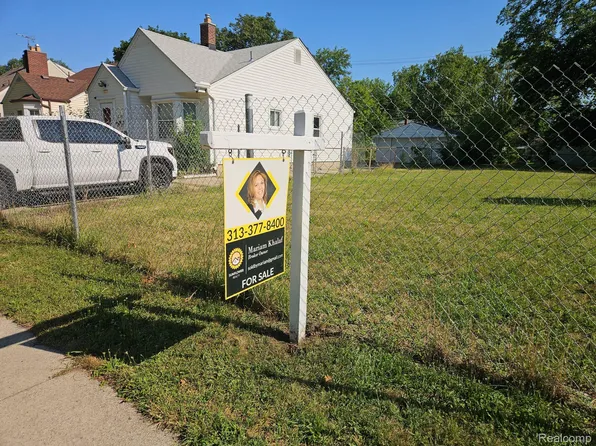 22232 Oxford St, Dearborn, MI 48124