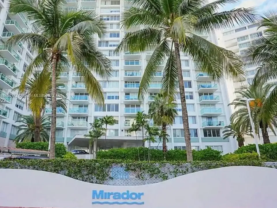 1000 West Ave #428