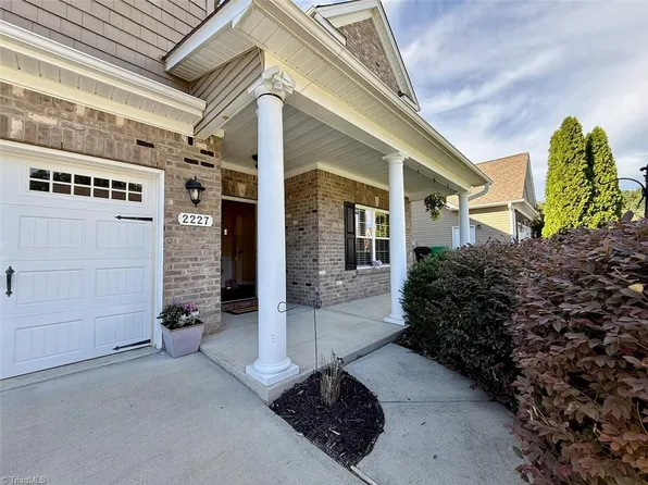 2227 Dunning Ct, High Point, NC 27265
