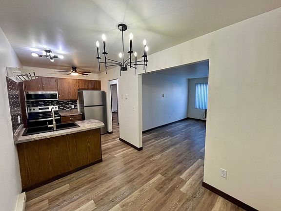 2nd image of 1010 Sawyer Dr #101