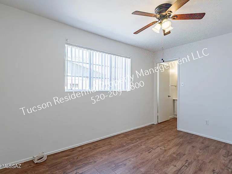 826 E Water St — Photo 23