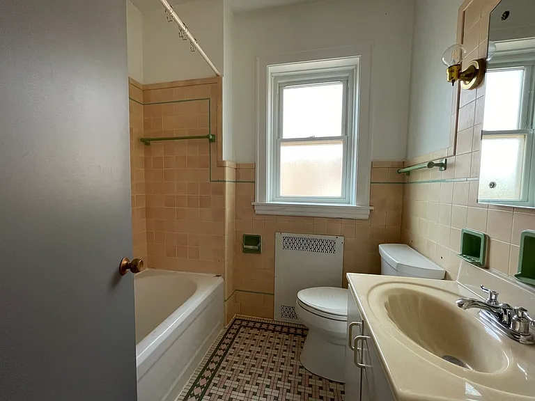 5832 N Virginia Ave #2 — Photo 15