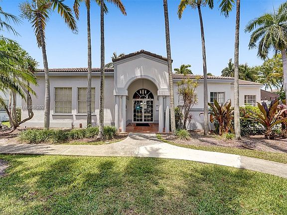 5th image of 4626 NW 97th Pl #204