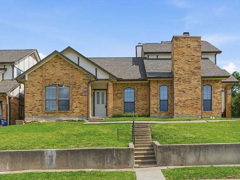 6324 Alissa Dr — Photo 2