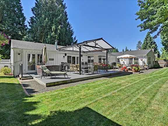 4th image of 2306 Vista Ave SE