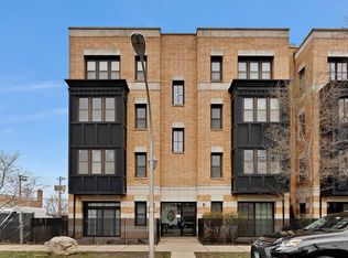 2243 N Lister Ave APT 402, Chicago, IL 60614
