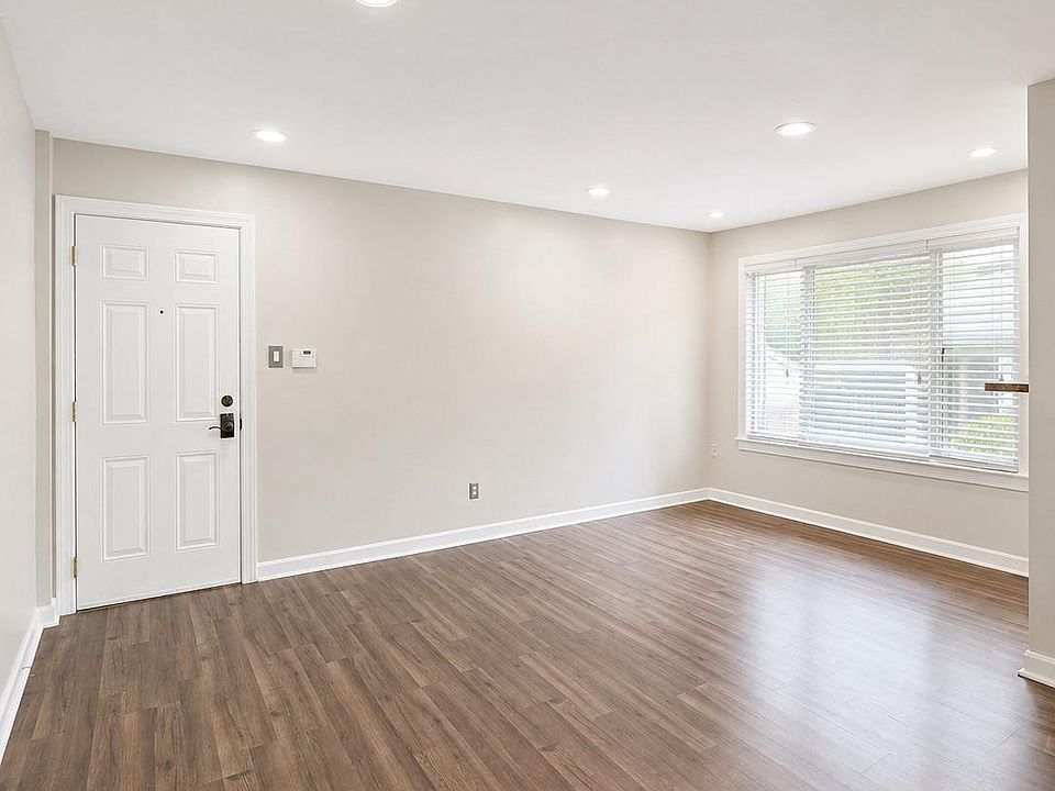 1st image of 705 Brandywine St SE APT 101