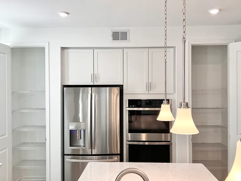 310 Andrew Ct — Photo 17