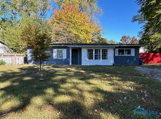 5744 Hollybrook Ln N, Sylvania, OH 43560
