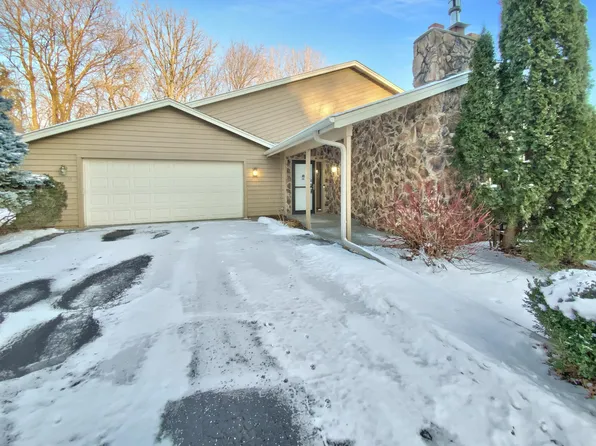 12820 Foliage Ave, Apple Valley, MN 55124