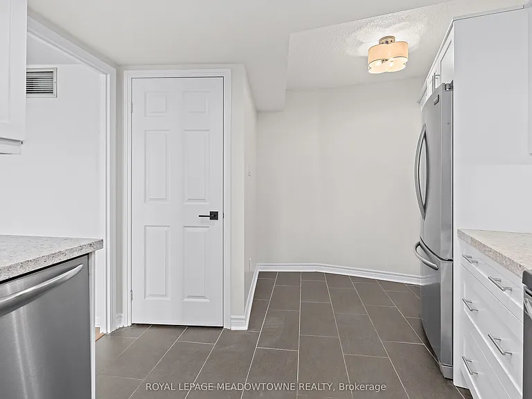 1230 Marlborough Ct #506 — Photo 16