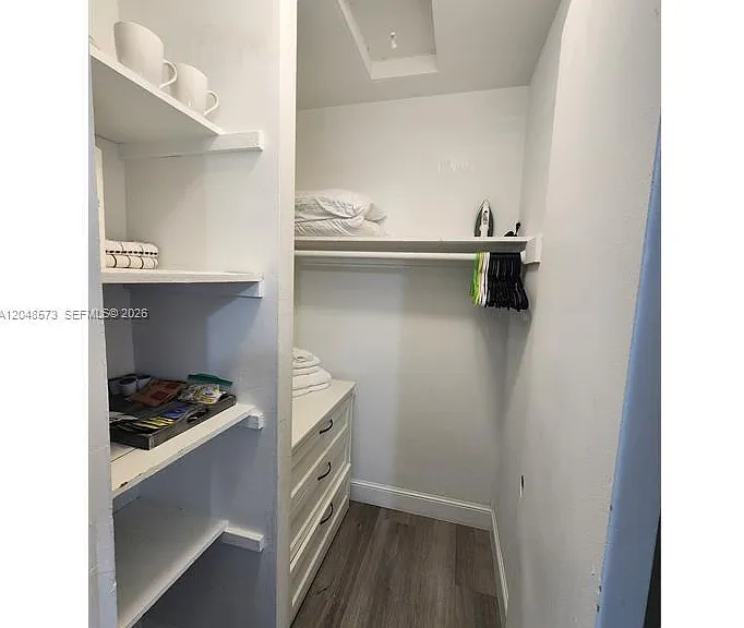 2032 NE 26th St #2 — Photo 7