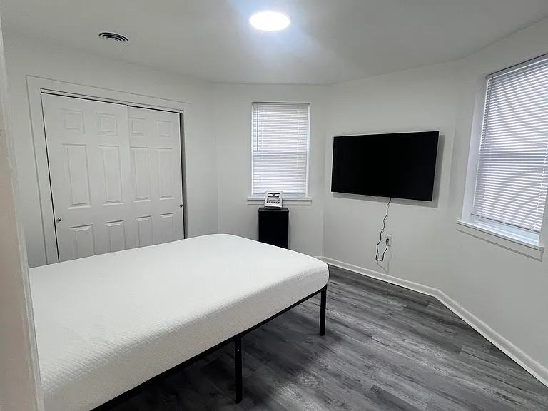 426 N 62nd St #2 — Photo 3