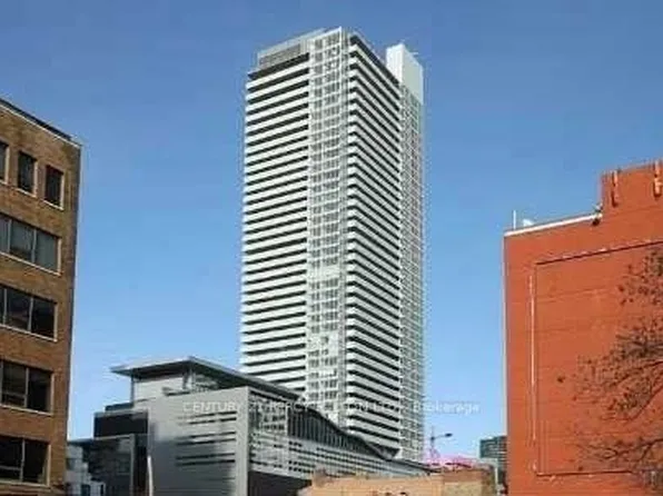 80 John St #3001, Toronto, ON M5V 3X4