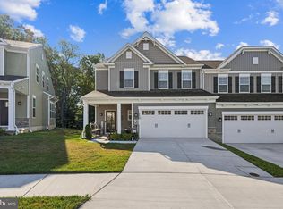 2822 Town View Cir, New Windsor, MD 21776