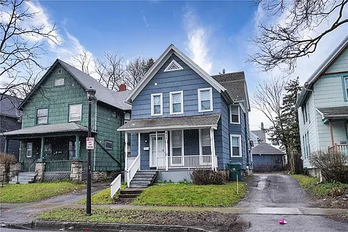 559 S Goodman St Photo 1