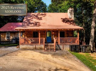 2150 Cub Cir, Pigeon Forge, TN 37862