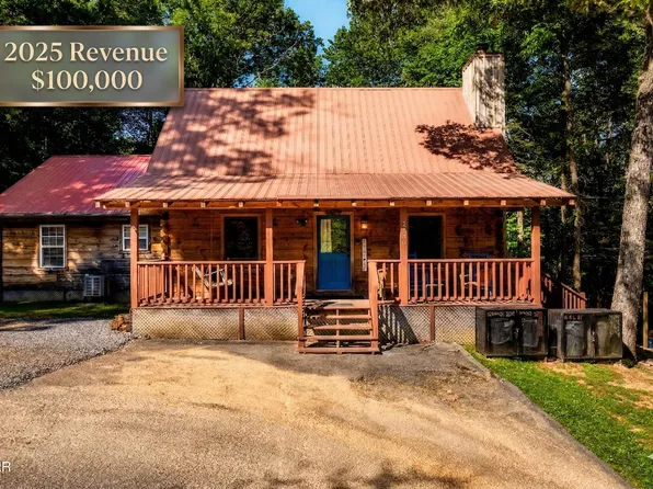 2150 Cub Cir, Pigeon Forge, TN 37862