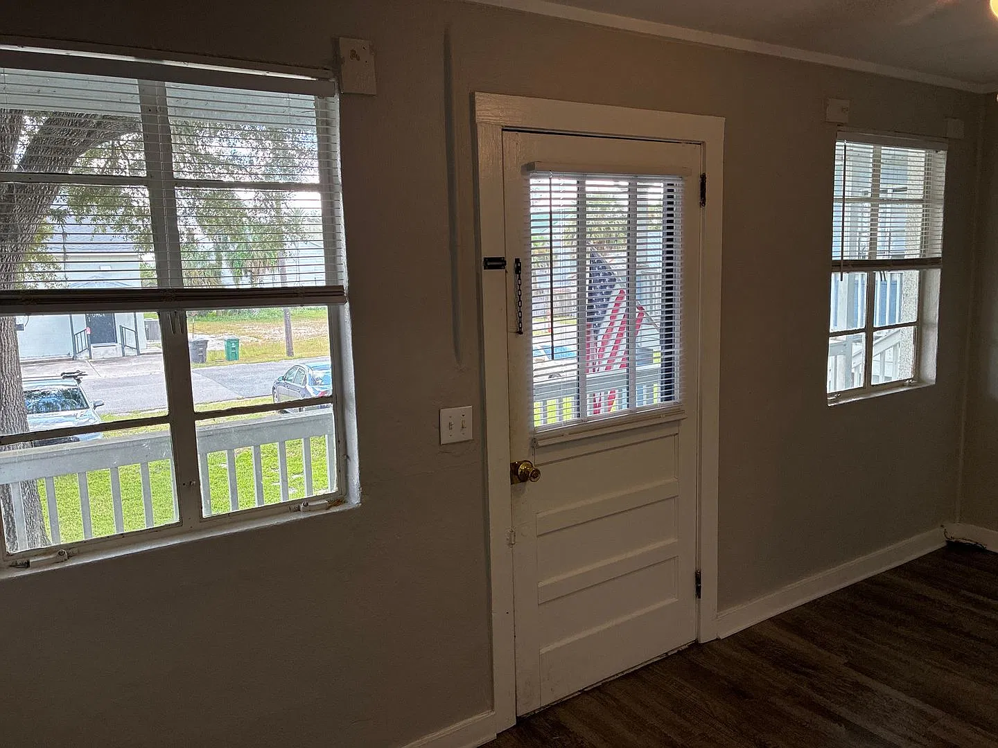 Carriage House Apts — Photo 4