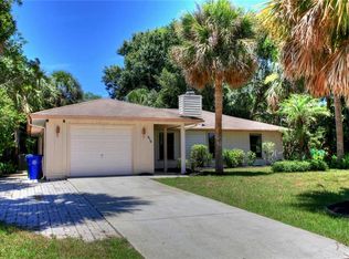 672 Vocelle Ave, Sebastian, FL 32958
