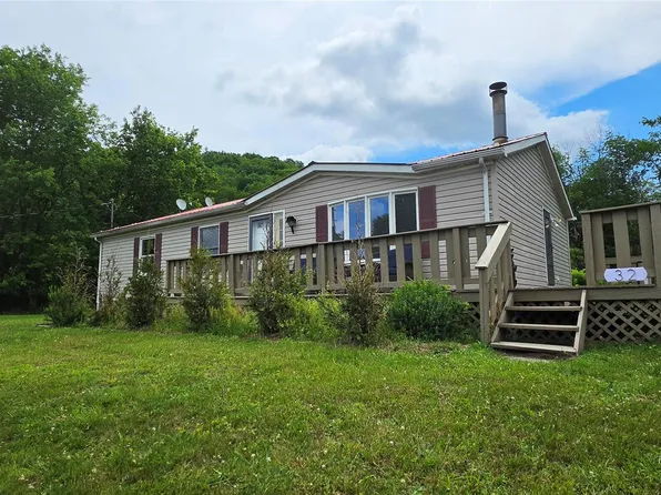 32 Meadow Street #17B, Livingston Manor, NY 12758