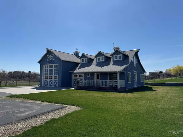 831 W Central Rd, Emmett, ID 83617
