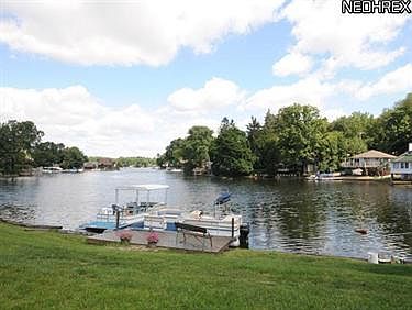 Own Boat Dock on Lake