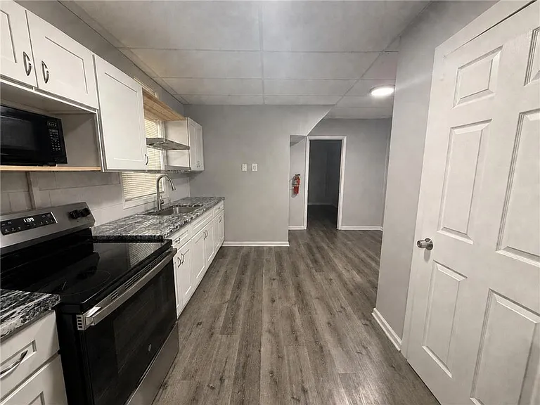 82 N 4th St #3 — Photo 3