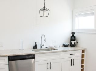 1641 Eddington Rd #3, Cleveland, OH 44118